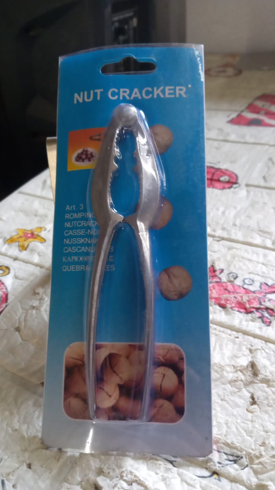SMALL WALNUT CRACKER, LUXURY DIE CAST STAINLESS ALLOY NUT CUTTER WALNUT CLAMP PLIER PORTABLE SMART WALNUT AKHROT HOUSEHOLD OPEN CORE PLIERS FOR ALL NUTS SMALL WALNUT CRACKER, LUXURY DIE CAST STAINLESS ALLOY NUT CUTTER WALNUT CLAMP PLIER PORTABLE SMART WALNUT AKHROT HOUSEHOLD OPEN CORE PLIERS FOR ALL NUTS
